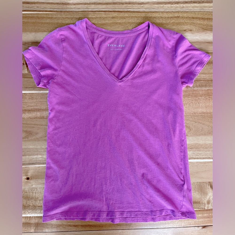 Everlane Women's V-Neck T Shirt Small Pink
